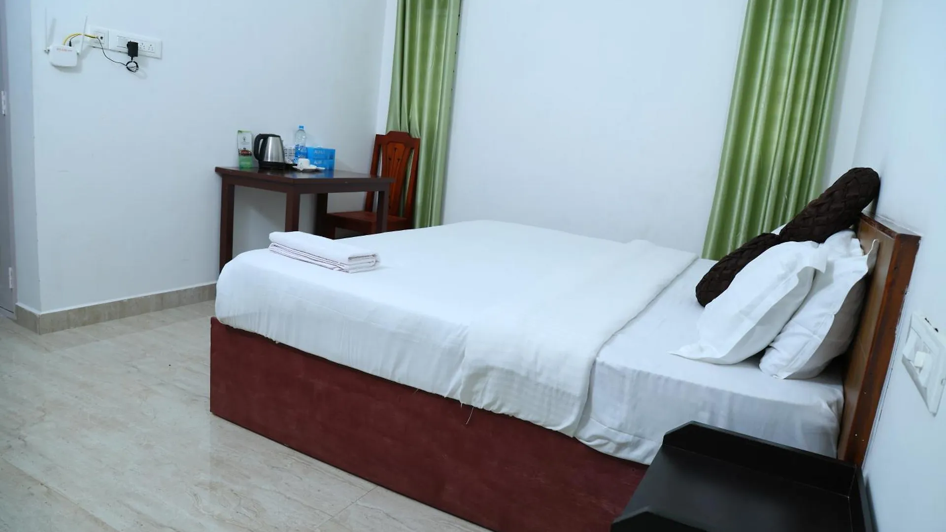 Vajra Ayurveda And Yoga Retreat Aparthotel Kochi 0*,  India