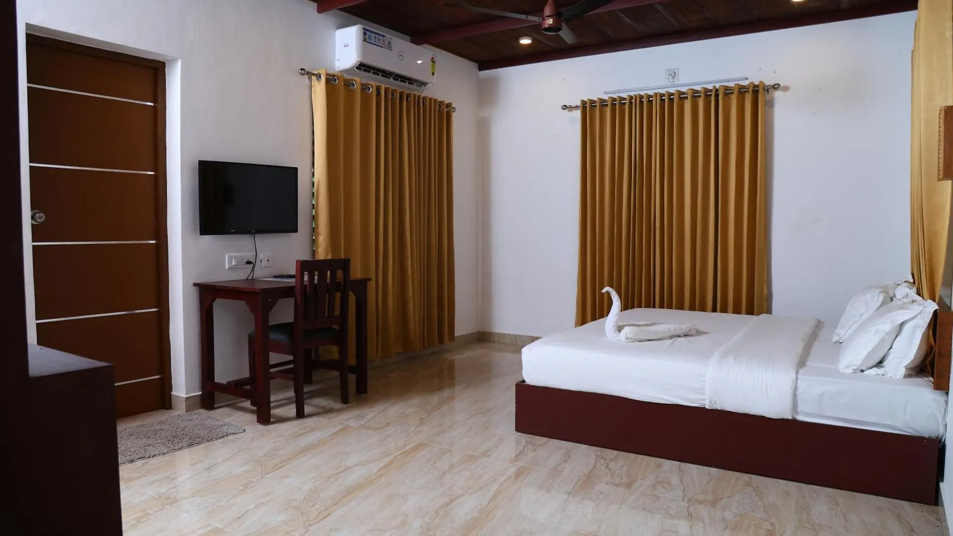 Vajra Ayurveda And Yoga Retreat Aparthotel Kochi 0*,